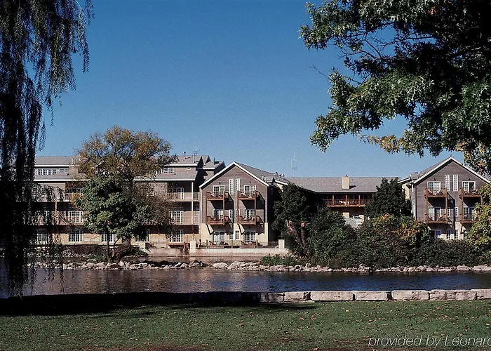 Hotel Herrington & 4*