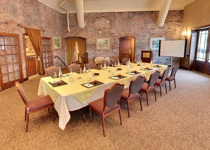 Herrington & Hotel 4*