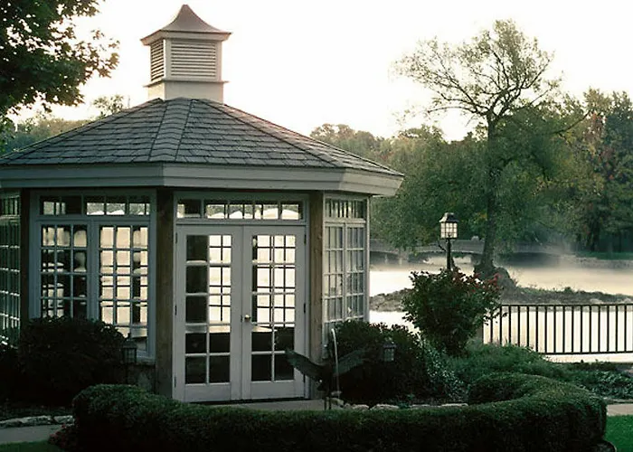 Hotel Herrington & 4*
